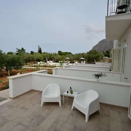 Inkantu לינה וארוחת בוקר 4*