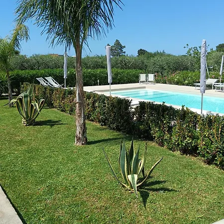 Inkantu Bed & Breakfast 4*